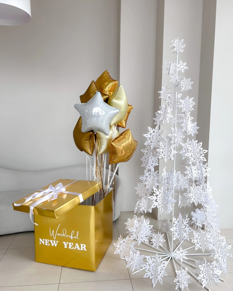 Коробка с шарами Wonderfyl New Year