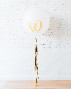 Большой шар целую и обнимаю