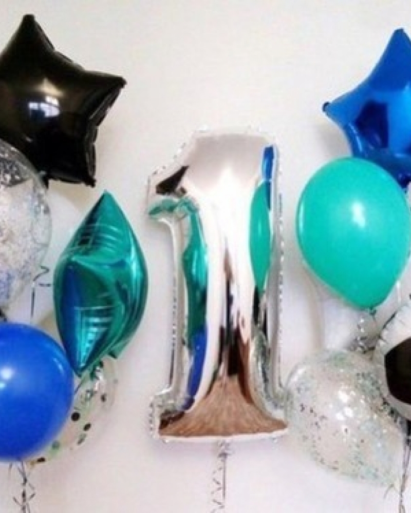 Фонтан из шаров Футболист с цифрой