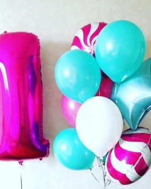 Фонтан из шаров Карамельный с цифрой