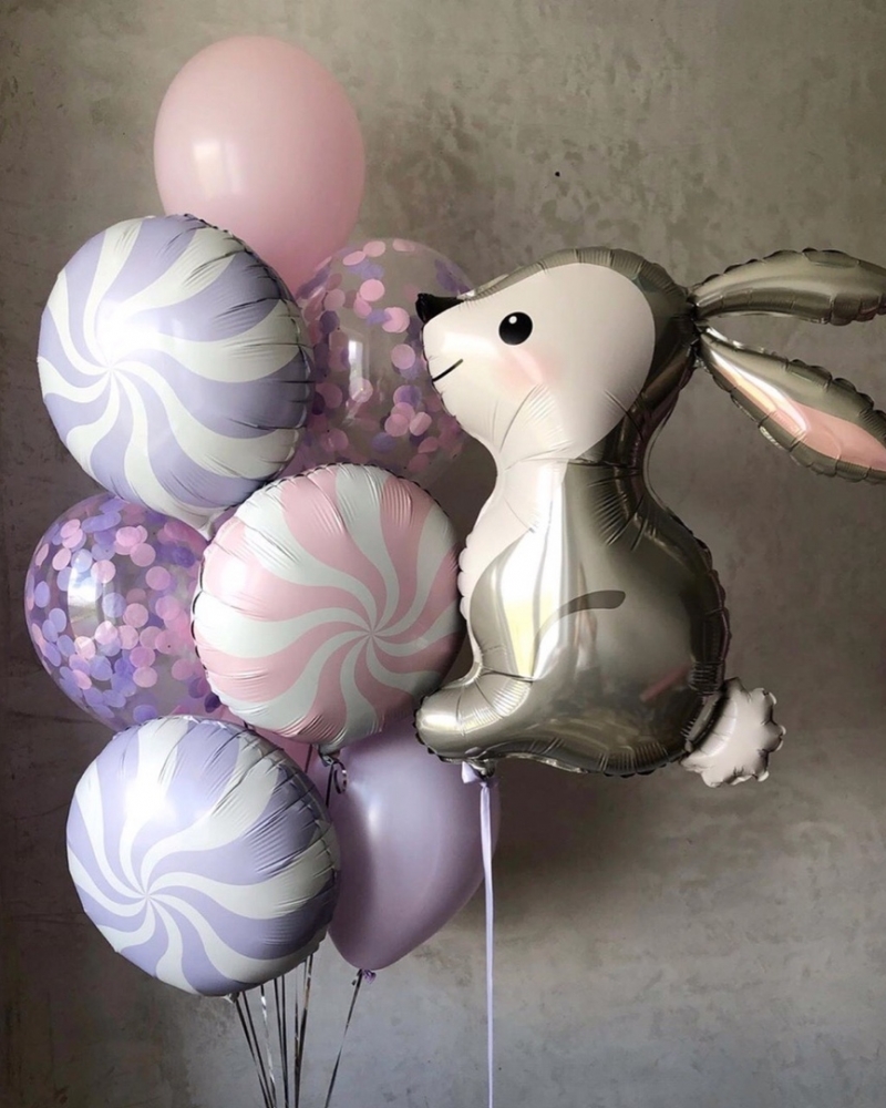Фонтан из воздушных шаров Нежный Зайка