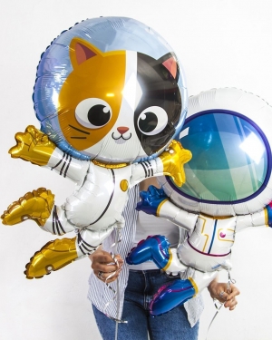 Шары Космонавты в невесомости