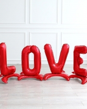 Набор шаров-букв LOVE, на подставке