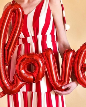 Фольгированный шар Надпись Love 